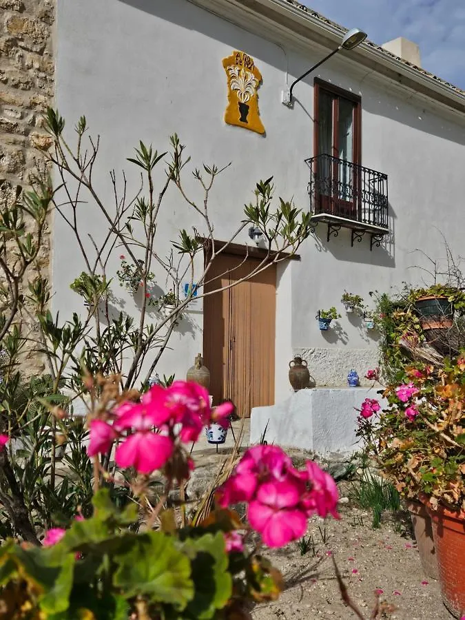 Holiday home Alojamiento Rural Las Vinas Torredonjimeno Spain